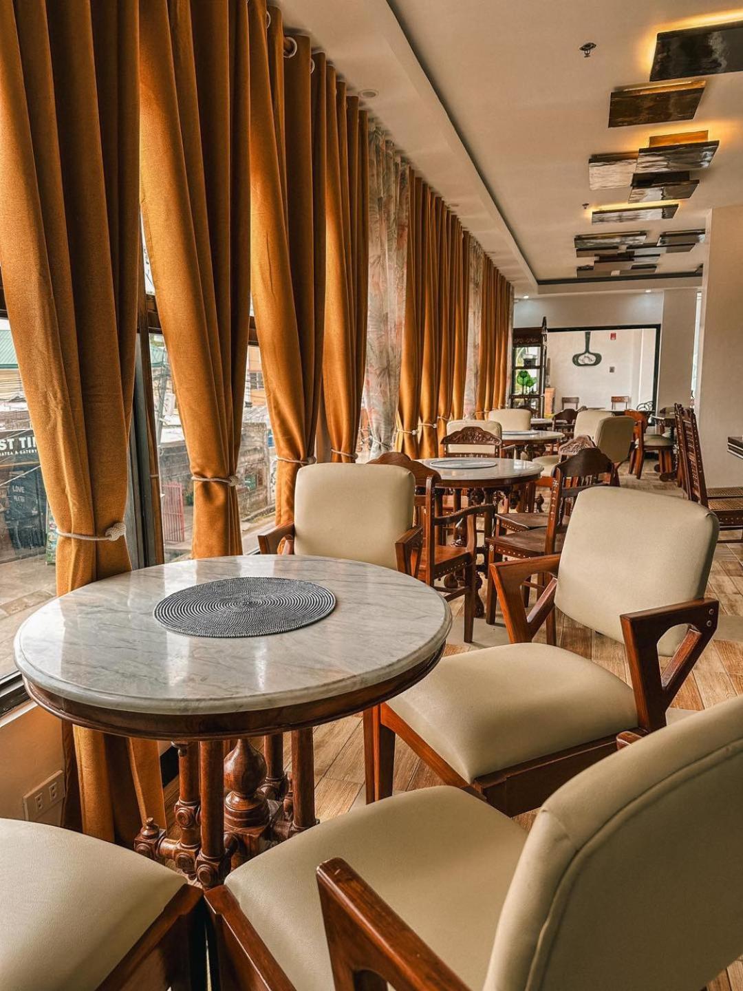 Charos Dormitel Hotell Dumaguete City Exteriör bild