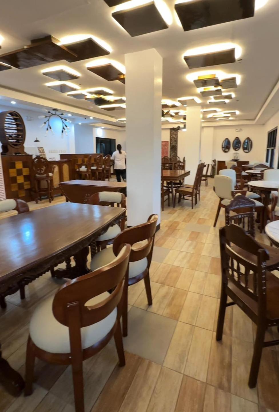 Charos Dormitel Hotell Dumaguete City Exteriör bild