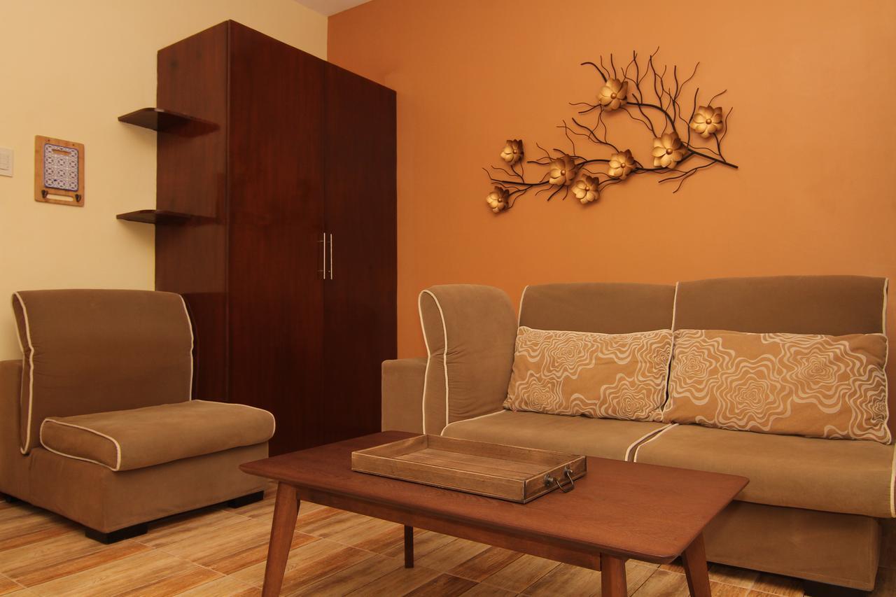 Charos Dormitel Hotell Dumaguete City Exteriör bild